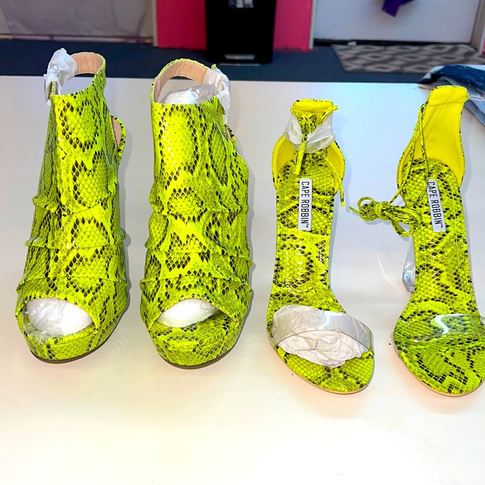 Neon snake